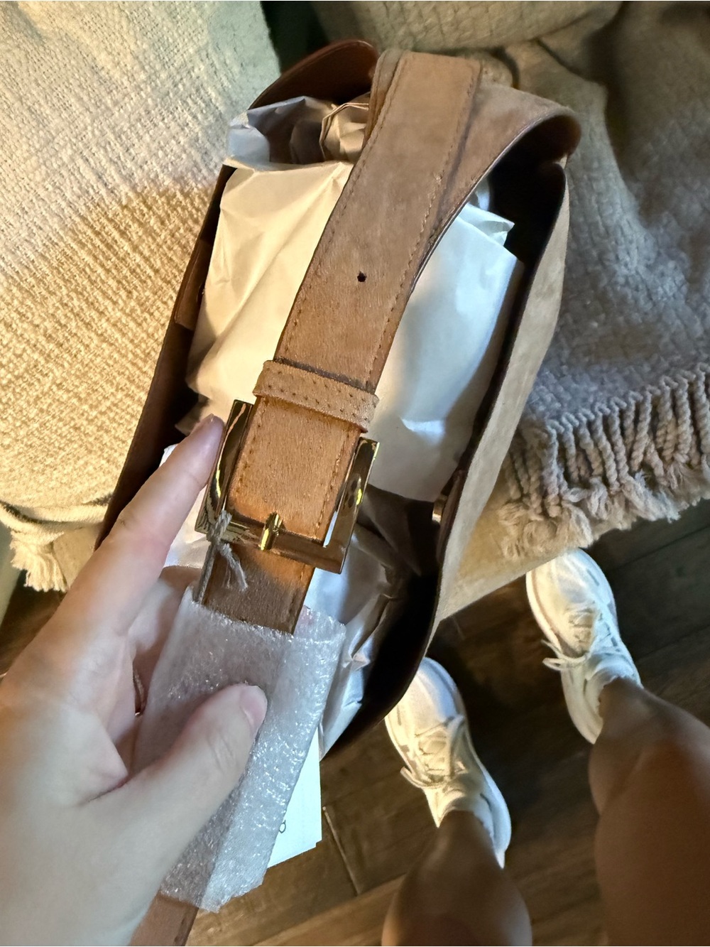 Bucket Shoulder Bag - Picture 3 of 6